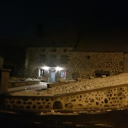 بيت للعطل Maison De Caractere Renovee Avec Spa, Proche Volcans D'auvergne Et Station Super-lioran - Fr-1-742-432 Neussargues en Pinatelle