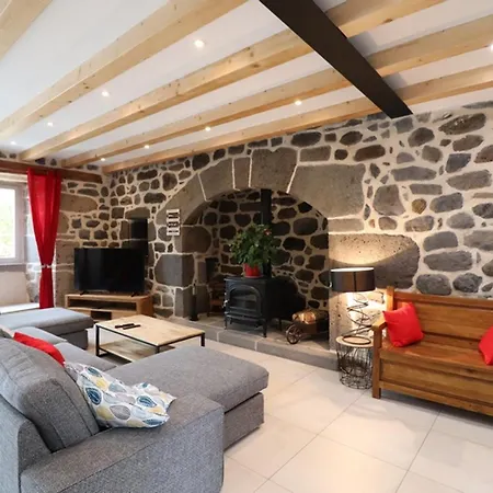 بيت للعطل Maison De Caractere Renovee Avec Spa, Proche Volcans D'auvergne Et Station Super-lioran - Fr-1-742-432 Neussargues en Pinatelle